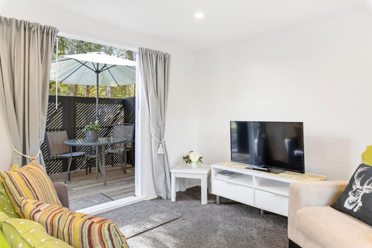 Bellbird Cottage - Lake Taupo Bach Waitahanui Exterior foto
